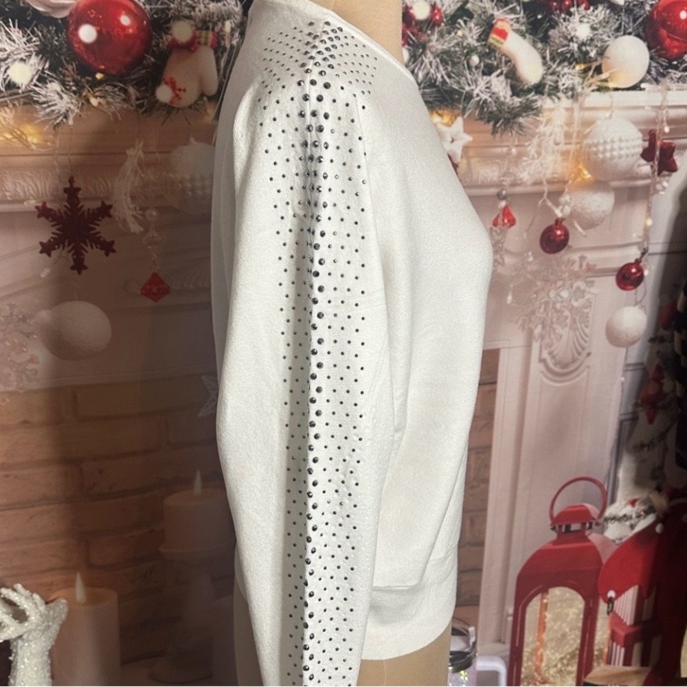 NWT Carmen Marc Valvo White Sweater with Silver Stud Accents - Picture 2 of 7